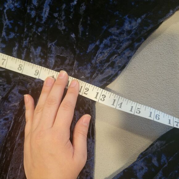 Greylin Clarissa Wrap Crushed Velvet Dress Size Small - Picture 7 of 11